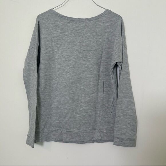 Disney Parks Paris Epcot World Showcase Mickey Minnie Mouse Gray Top Sz Large - Picture 7 of 8